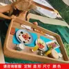 Bandeja flutuante para piscina e fonte termal, cesta redonda de rattan em formato de coração, adequada para pousadas, hotéis e vilas, com porta-copos e bandeja de café da manhã