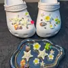 Nuevos dijes de zapato de estrella de mar y concha iridiscentes, accesorios de decoración de zapato desmontables de alta gama, hebillas de zapato