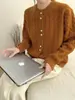Nuevo Cardigan de Punto Vintage Otoñal con Hebilla Dorada Estilo Suave Cuello Redondo Diseño de Color Sólido Suéter Top