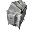 Máquina de fritar torta de carne automática com mistura automática de óleo e água, equipamento de fritura com controle automático de temperatura