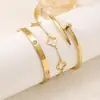 Conjunto de Pulseiras Trevo de Quatro Folhas Dourado em Aço Inoxidável Transfronteiriço Pulseira de Unha Pulseira de Diamante Pulseira Vazada Estoque Pronto