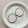 Pendientes de Aro Grandes Retro Dorados Elegantes y Únicos para Mujer, con un Toque de Lujo Ligero y de Alta Gama, Pendientes de Declaración de Moda y Distintivos