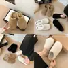 Ropa de Exterior Otoño/Invierno 2026: Lindas y Peculiares Zapatillas de Casa para Mujer con Dedos Grandes, Estilo Retro, Cerradas, de Algodón, Forradas de Felpa para Calidez, Zapatos Perezosos sin Cordones