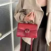 Bolso de mano cuadrado pequeño con estampado de cocodrilo, nuevo estilo transfronterizo, tacto de alta gama, moda retro, bolso de un solo hombro, bolso cruzado versátil de lujo ligero