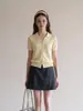 Blusa de Tricô Manga Curta Gola Polo Chic Estilo Coreano High-End Amarelo Claro Slimming de Botão Único 10622