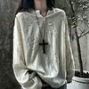Camiseta de manga larga fina y rasgada con cuello en V de corte relajado para hombre, top informal holgado y extragrande de otoño con diseño vintage