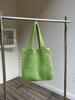 Bolsa de Ombro Casual de Palha Vazada Tecida Nova Bolsa de Verão Portátil de Malha para Axila Bolsa de Praia para Férias à Beira-Mar Feminina