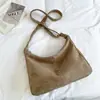 Bolsa Tote Casual de Temperamento Retrô 2026 Novo Estilo Início do Outono Grande Capacidade Cor Sólida Estilo Coreano Bolsa Transversal de Ombro para o Dia a Dia Tendência