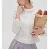 Camisa Ajustada Blanca/Azul Marino con Cuello de Encaje Apilado 'Amber Time' Retro Showa de Coramge