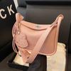2026 Nova Moda Tendência Outono e Inverno Ins Design de Nicho Bolsa Transversal Bolsa de Mão Bolsa Almofada Bolsa Feminina de Alto Padrão