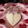 Set de Llaveros de Rompecabezas de Madera con Forma de Corazón para Pareja Regalo Romántico para el Día de San Valentín Colgante Creativo para Pareja