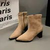2026 Botas Elásticas de Punta Fina Temperamento Nuevo Estilo Botas de Moda de Gamuza Botas Adelgazantes de Moda Botines Botas de Mujer Estilo Británico