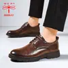 Sapatos masculinos de couro para primavera e outono, com cadarço, estilo britânico, sola grossa, sapatos sociais de couro, adequados para entrevistas, noivos e casamentos