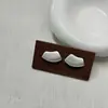 Pendientes Únicos de Diseñador de Metal Cepillado Mate para Mujer, Pendientes Llamativos Creativos para el Lóbulo de la Oreja con un Ambiente de Alta Gama Otoño e Invierno