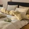 Conjunto de quatro peças estilo retrô em veludo de leite fosco em relevo com jacquard de pompom de pelo de coelho, espesso, quente e macio