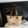 Bolso de Hombro Casual y de Moda para Mujer 2025 Nuevo Bolso Tote Retro de Gama Alta Gran Capacidad Casual Bolso de Axila
