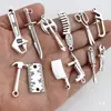 Acessórios para Joias DIY Martelo Tesoura Chave Inglesa Faca de Cozinha Espada Mini Ferramenta Pingente Colar de Mão Casa de Boneca Materiais de Decoração