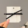 Presilha de Cabelo de Couro com Laço Estilo Coreano para Mulheres, Simples e Doce, Presilha Lateral Cool, Presilha de Franja de Alta Qualidade, Grampo de Cabelo, Acessório de Cabelo, Adorno de Cabeça