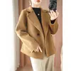 Nuevo abrigo de lana de moda europeo y americano para otoño e invierno, cuello de traje corto, chaqueta de lana elegante y estilosa para mujer