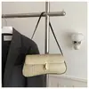 Bolso Tipo Baguette Trendy Estilo Francés Modelo Nuevo 2026 con Hebilla de Cierre, Bolso de Hombro Retro a la Moda, Elegante Bolso de Mano de un Solo Hombro