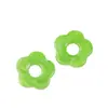 Halo de flor hueca de cinco pétalos acrílico medio agujero accesorios de flor pendientes hechos a mano DIY accesorios para el cabello colgante materiales de joyería