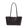 Bolsa de Ombro Única de Alto Valor para Comércio Exterior Feminina Nova Moda Super Quente Bolsa Tote Retrô Grande Capacidade Versátil para o Dia a Dia Bolsa de Braço