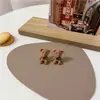 Pendientes de oso lindo con lazo para mujer, pasador de plata S925, diseño de dibujos animados de nicho nuevo para otoño e invierno, pendientes al por mayor
