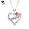 Collar Popular de Dos Tonos con Flor de Rosa para Mamá, Colgante de Lujo Ligero de Nicho para Mujeres, Sensación de Alta Gama con Diamantes, Regalo del Día de la Madre
