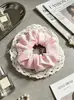 Scrunchie atmosférico para mulheres, elástico de cabelo elegante em renda floral. Acessórios em estoque para atacado