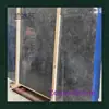 Materiales Pétreos como el Mármol Gris Hielo Pueden Proporcionar Muestras y Pueden Ser Procesados con Diversos Acabados Superficiales, como Superficies Recubiertas en Spray y Superficies Texturizadas