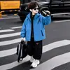 Jaqueta Infantil 2026 Primavera e Outono Novo Estilo Jaqueta Corta-vento de Montanhismo para Meninos Três em Um Jaqueta com Capuz para Meninos Outono e Inverno