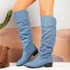 Botas Longas Quadradas de Salto Europeias e Americanas Outono/Inverno 2026 Novas Botas de Cano Alto Femininas Enrugadas Comércio Exterior Tamanho Grande Bico Fino Botas de Montaria de Calçar