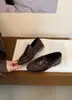 Mocassins retrô franceses estilo coreano 2026 para mulheres, sapatos slip-on de salto baixo, sapatilhas versáteis de bico fino, preto