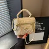 Bolso de mano pequeño para mujer transfronterizo, nuevo modelo 2026, bolso de cadena con patrón de diamantes, bolso cruzado simple, elegante, moderno, bolso de mano cuadrado pequeño