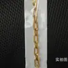 Pulsera de cadena gruesa estilo clip de papel color dorado de acero de titanio 18K electrochapado, estilo de lujo ligero, sensación nicho de alta gama, versátil para el trabajo, no se decolora
