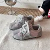 Zapatillas de otoño nuevas estilo vintage para niñas, con velcro antideslizante, suela blanda, zapatillas de entrenamiento alemanas, zapatos casuales para niños, zapatos para niños
