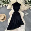 Vestido sin mangas estilo francés de línea A para mujer, verano rojo de cintura alta, corte ajustado, elegante vestido tipo tank con un toque de alta gama y efecto adelgazante