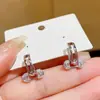 Pendientes Geométricos Exquisitos y Compactos de Oro con Circonita para Mujer, Diseño Estilo Coreano, Elegantes y Modernos Ear Clips de Celebridad de Internet, Pendientes Versátiles