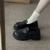 Mocasines de Suela Gruesa Estilo Británico 2025 Otoño Nuevo Estilo Hermosas Mary Jane Slip-On Zapatos Pequeños de Cuero Zapatos para Uniforme Jk