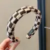 Diadema Nueva Retro 2026 Hace que la Cara se Vea Más Pequeña Diadema Elegante para Mujeres Ilumina la Piel No Aprieta la Cabeza Estilo Perezoso Pinzas para el Cabello Accesorios para el Cabello Mayoreo