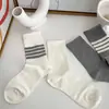 Meias Femininas Modernas de Cano Médio, Meias Longas Coreanas Versáteis para Primavera e Outono, Meias de Cano Médio Populares de Cintura Alta para Casal