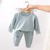 Roupas quentes de outono e inverno para crianças, blusa de base para meninos e meninas, roupas de outono sem costura para crianças maiores, calças compridas, gola baixa, pijamas de bebê
