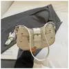 Bolsa Pequena Bolsa Feminina 2025 Verão Novo Estilo Bolsa Quadrada Pequena com Rebites Bolsa de Axila Feminina Bolsa de Ombro Transversal da Moda Fashion