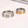 Anillo Geométrico Simple Nuevo Estilo Europeo y Americano 2024 Nicho de Gama Alta Anillo de Tres Filas Oro y Plata Unisex