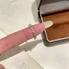 Anillo de trébol de cuatro hojas con diamantes de lujo ligero estilo coreano para mujer, anillo fino nuevo con incrustaciones de diamantes, apilable, anillo abierto ajustable, joyería para mujer