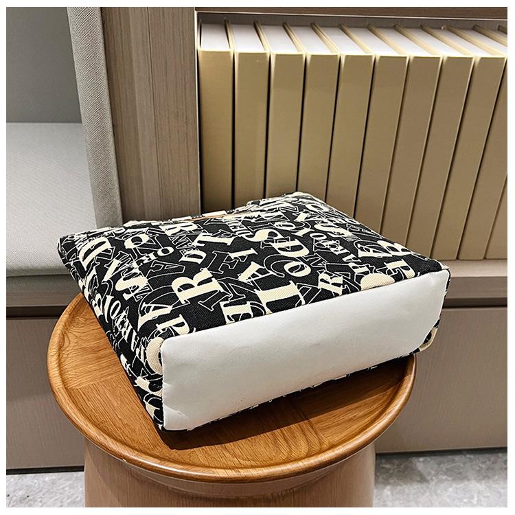 1 (77).JPG