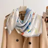 Bufanda de Seda Blanca Estilo Floral Camelia, Bufanda Cuadrada Grande 90X90 para Mujer de Primavera y Otoño, Nuevo Modelo 2026, Chal Bufanda de Seda de Morera