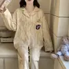 Pijama de Mujer para Otoño e Invierno Cardigan de Imitación Algodón Manga Larga Pantalón Largo Conjunto Ropa de Casa Sencilla Se Puede Usar Afuera con Copas Integradas