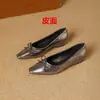 Sapatos de trabalho confortáveis para mulheres, novo estilo primavera/outono, salto baixo, salto grosso, laço, slip-on, sapatos de corte baixo