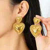 Set de Aretes y Collar con Forma de Corazón de Personalidad Elegante Transfronterizo Europeo y Americano, Aretes Versátiles de Aleación Geométricos Retro a la Moda en Stock